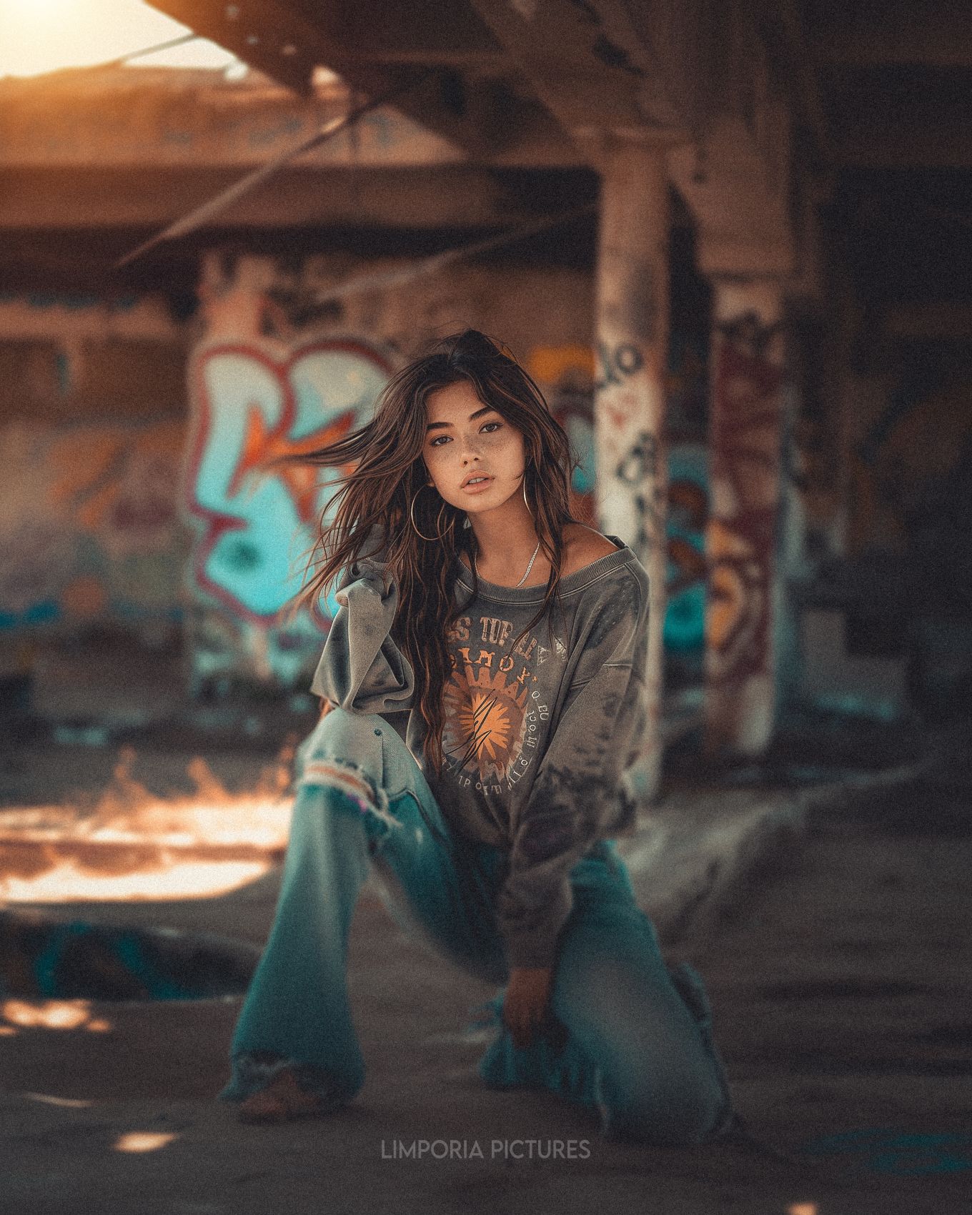 Limporia a beautiful french woman 18-year-old wearing an acid d6e20879-ad35-4ea4-adab-af5cbedfd9eb