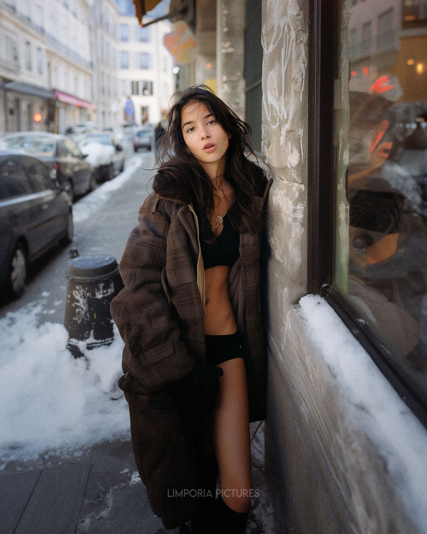 Limporia a color photograph of a simple young woman in her twe 7281eb66-6309-4085-904c-bc13092d4db5