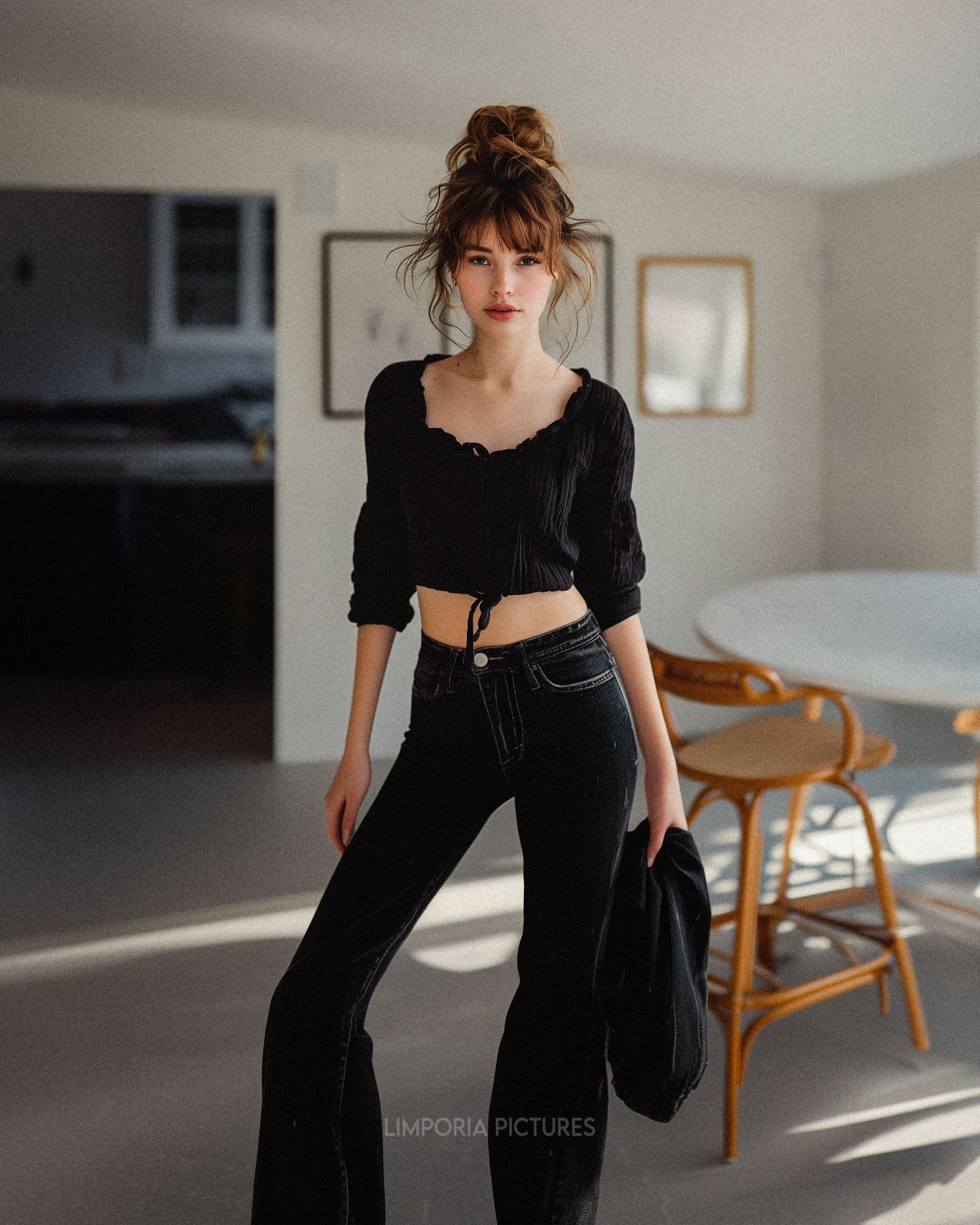 Limporia morning photoraphy 85 mm beautiful woman marimekko st 9de3eb86-1e52-4872-860f-c347e9f7d2e5