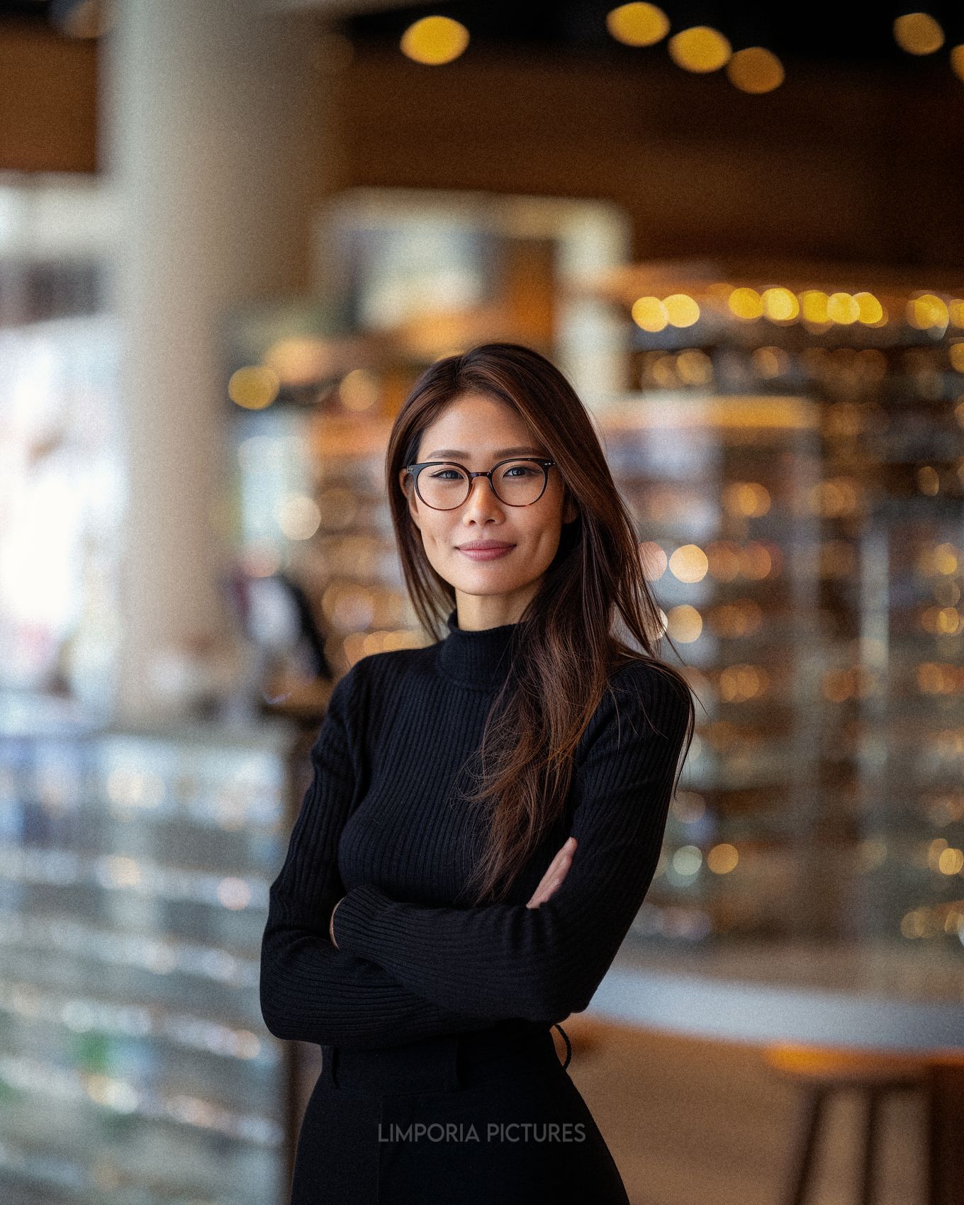 Limporia woman eyeglass store area managerasian 35 years old w 9b697f6b-f1ee-4a68-b198-f1d7a2f9b017