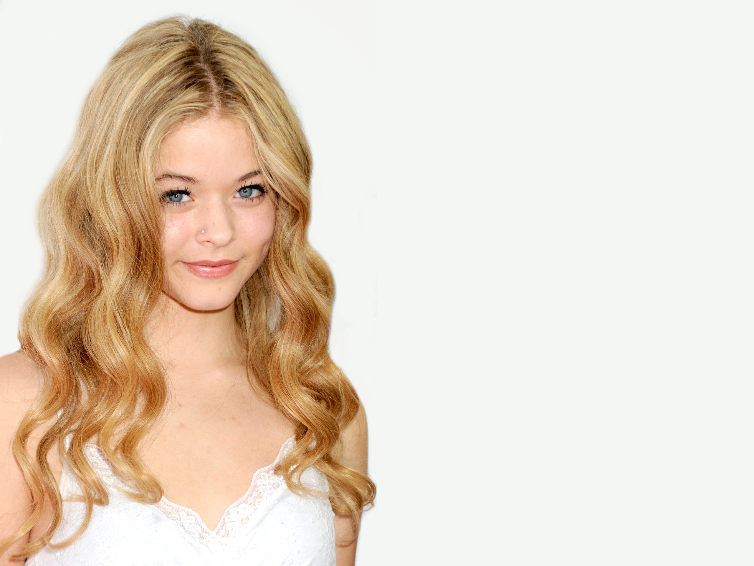 Photo fond d'écran Sasha Pieterse wallpaper 021